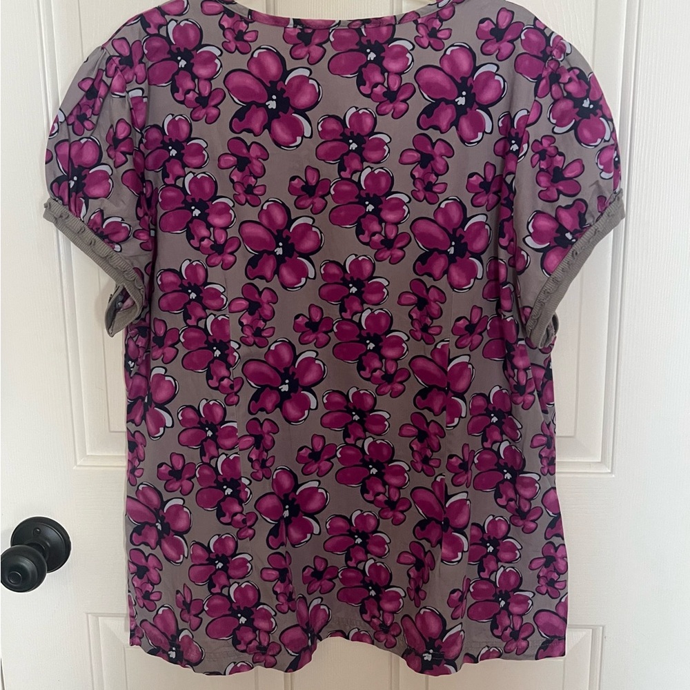 Rampage Medical Apparel Floral Scrub Top. - Picture 2 of 7